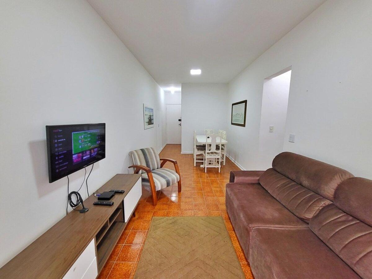 Ap 02 Dorms - Enseada - Com Sacada, Ar-Cond, Wi-Fi, 01 Vaga, Lado Praia กัวรูจา ภายนอก รูปภาพ