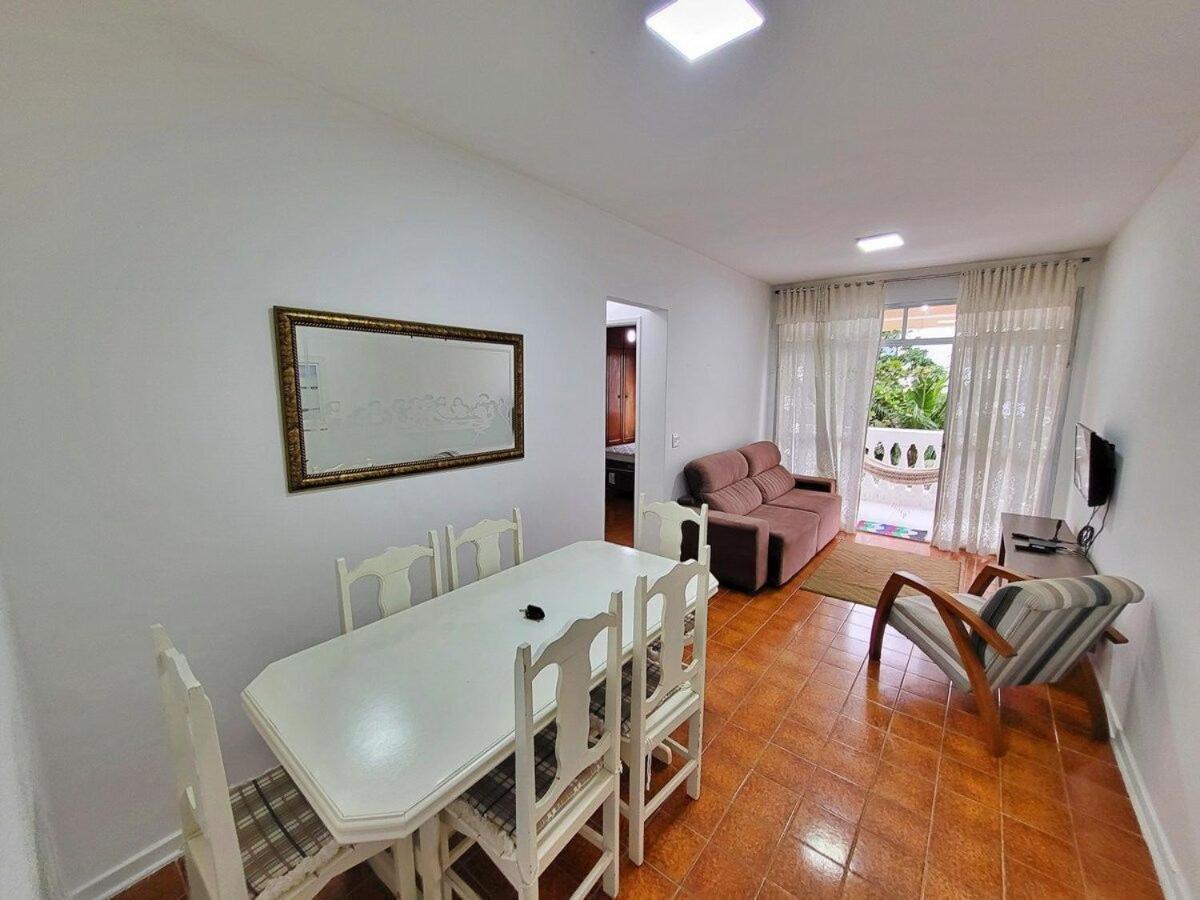 Ap 02 Dorms - Enseada - Com Sacada, Ar-Cond, Wi-Fi, 01 Vaga, Lado Praia กัวรูจา ภายนอก รูปภาพ