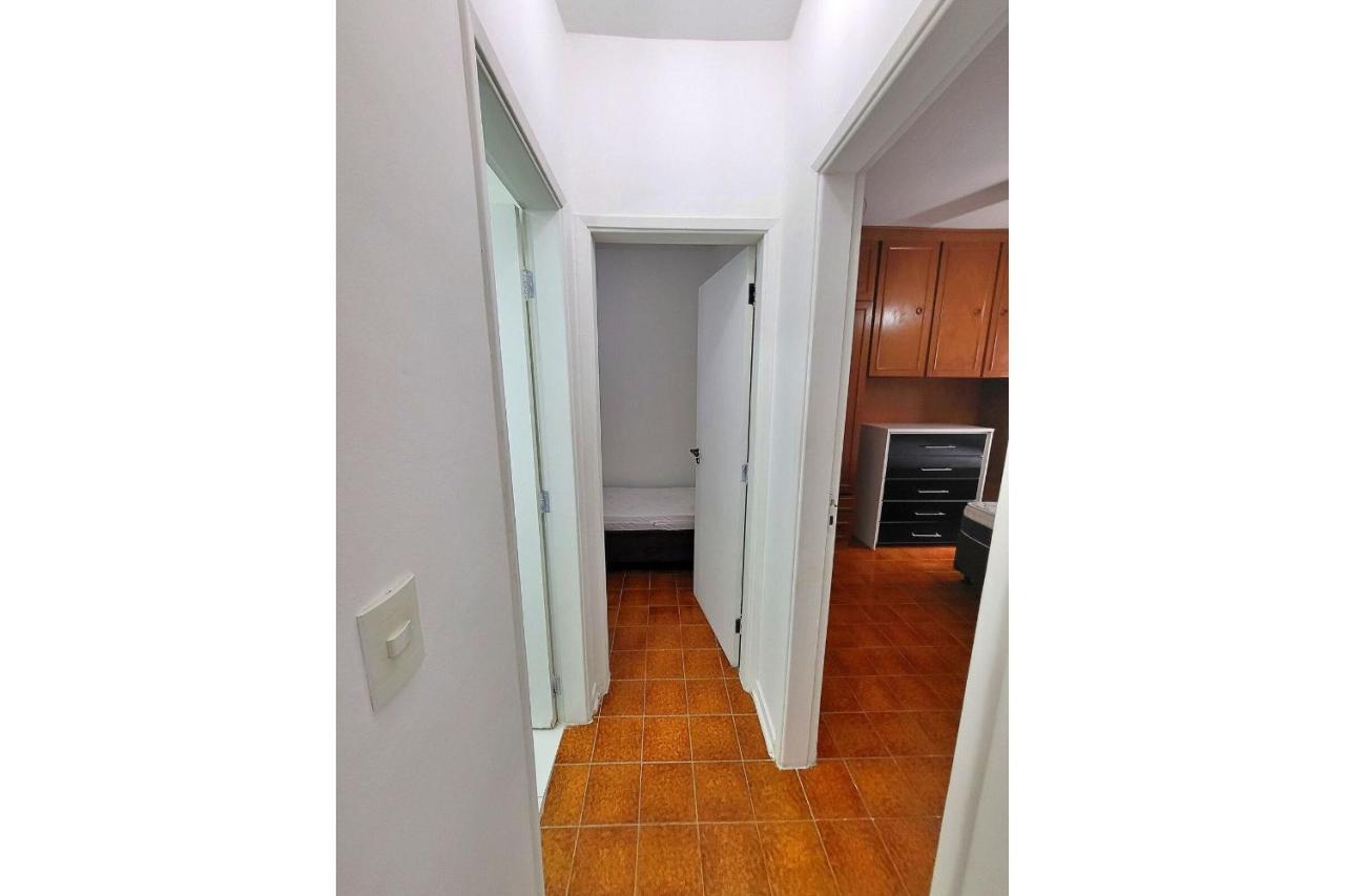 Ap 02 Dorms - Enseada - Com Sacada, Ar-Cond, Wi-Fi, 01 Vaga, Lado Praia กัวรูจา ภายนอก รูปภาพ